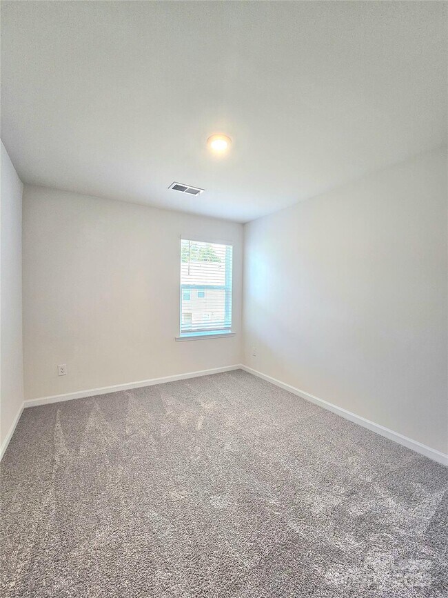 Building Photo - 8114 Murray Br Dr