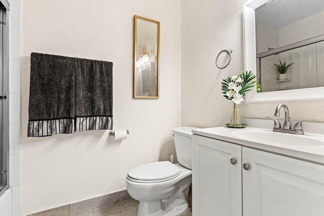 Building Photo - 13899 Via Aurora