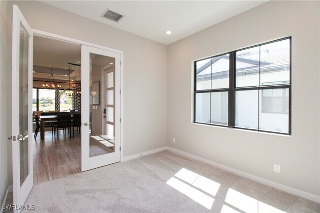 Building Photo - 14723 Kingfisher Lp