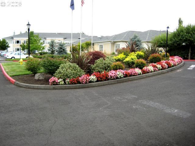 Building Photo - 13775 SW Scholls Ferry Rd