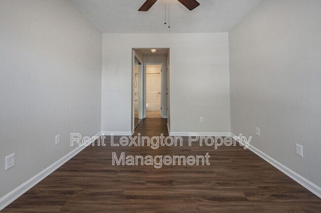 Building Photo - 772 Orlean Cir