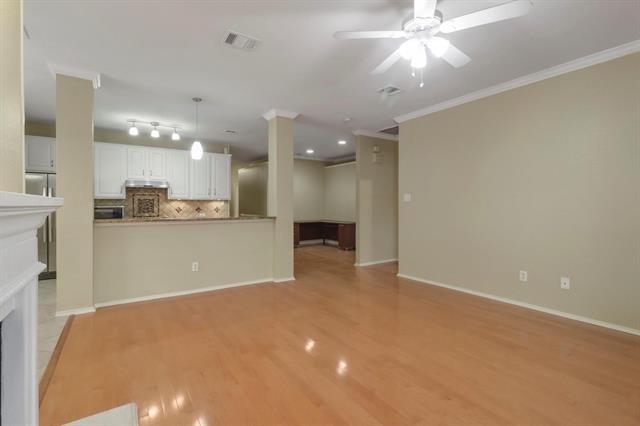 Building Photo - 701 Bella Vista Dr