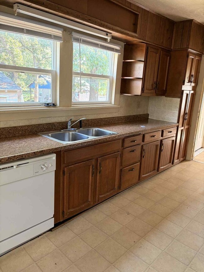 Building Photo - JOPLIN RENTAL: 2 BEDROOM/ 1 BATHROOM HOUSE...