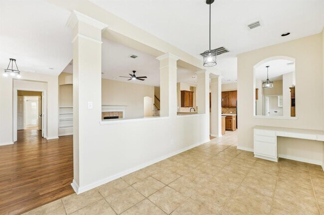 Building Photo - 1309 Bayport Ln