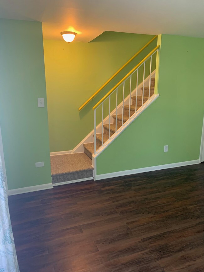 Building Photo - 1531 Stowmarket Ct