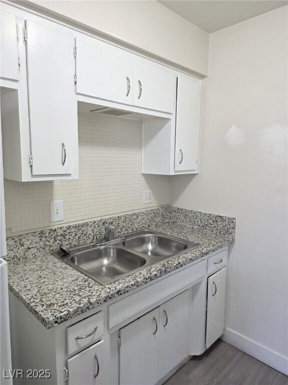Building Photo - 1121 E Desert Inn Rd