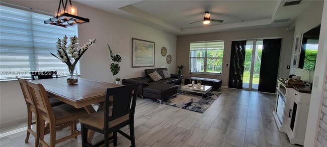 Building Photo - 11637 SW Lyra Dr.