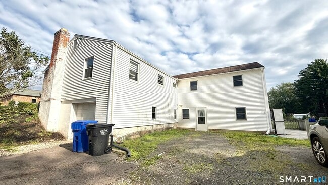 Building Photo - 1519 Sullivan Ave