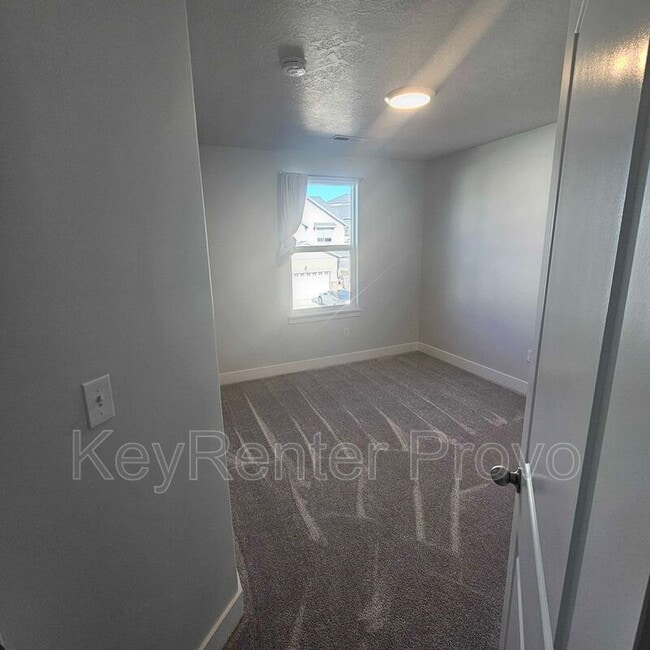 Building Photo - 1297 Dawes Wy