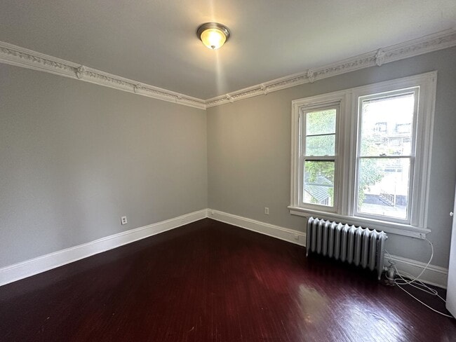 Building Photo - 11 Rockview Ave