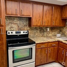 Building Photo - 2030 S Ocean Dr