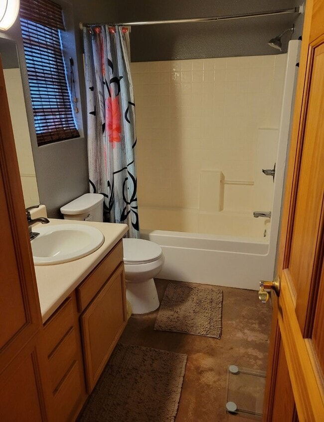Building Photo - 441 Pawnee
