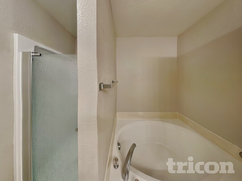 Building Photo - 711 Lentisco Dr