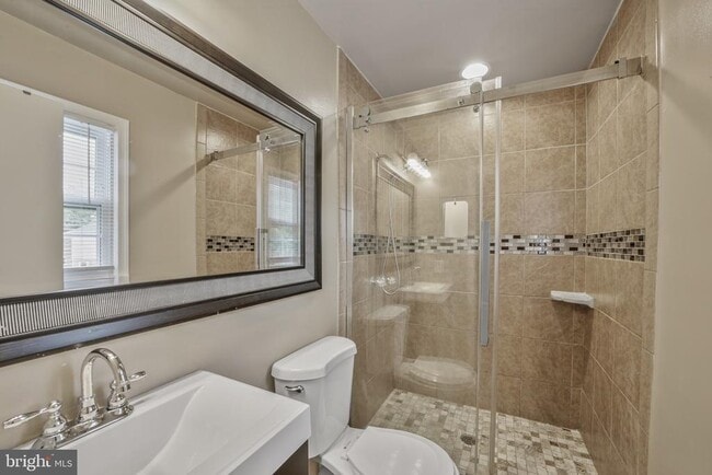 Building Photo - 1602 Lorelei Dr