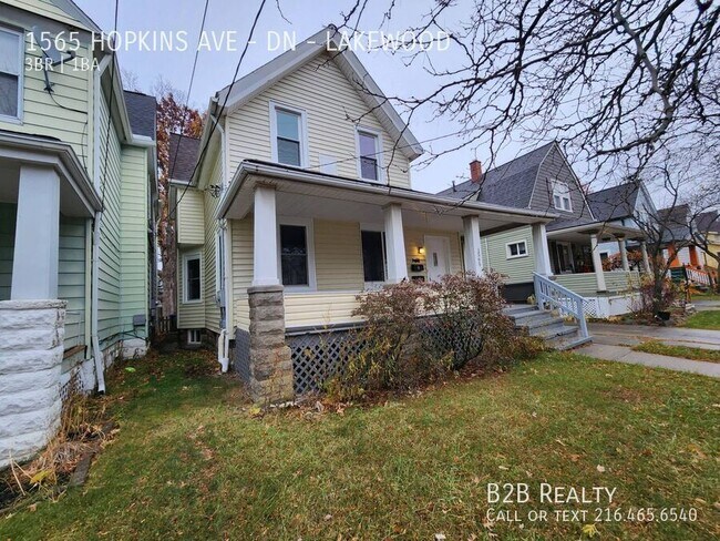 Building Photo - 1565 Hopkins Ave