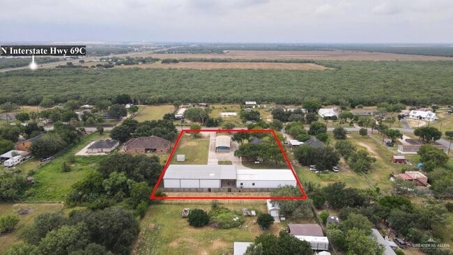 Building Photo - 413 S Los Cerritos Cir