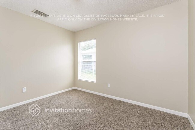 Building Photo - 306 Marquee Dr