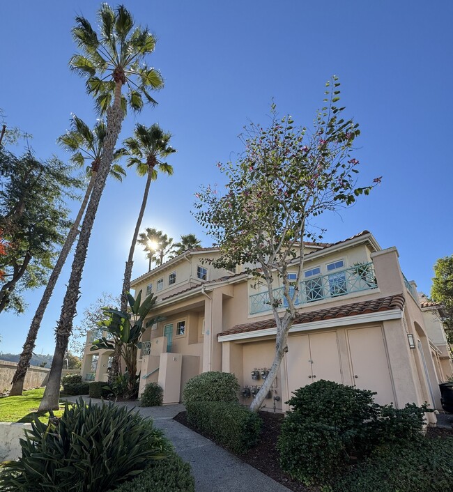 Building Photo - 12646 Springbrook Dr