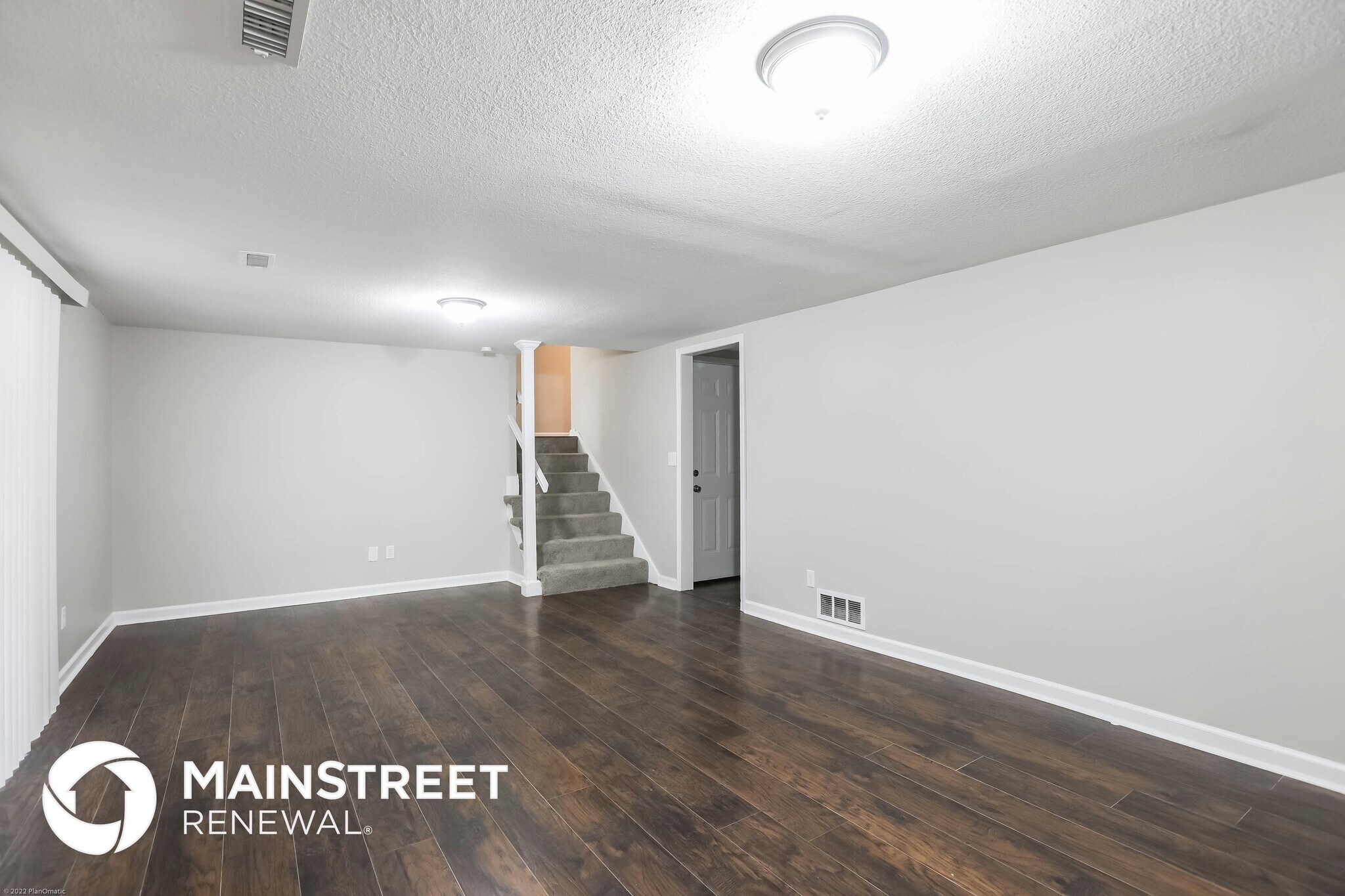 Building Photo - 6805 E 140th Pl