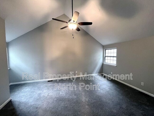 Building Photo - 3030 Steeplechase Dr