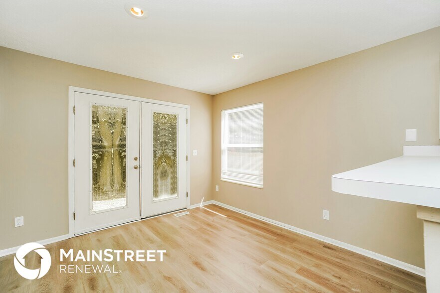 Building Photo - 1600 Tall Meadows Dr