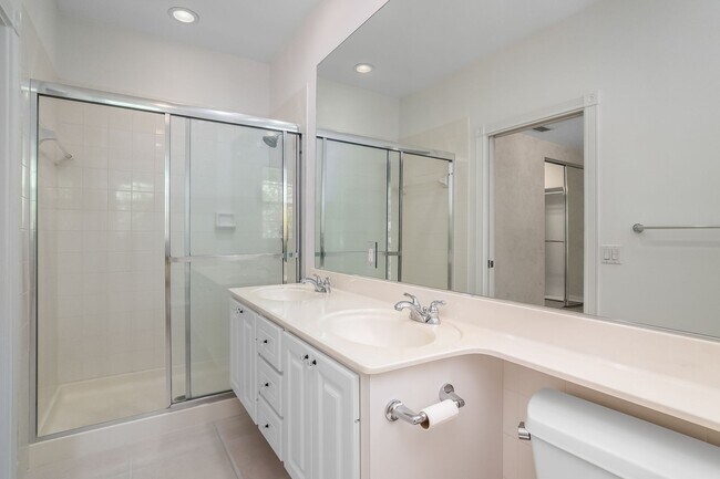 Building Photo - 28608 Alessandria Cir
