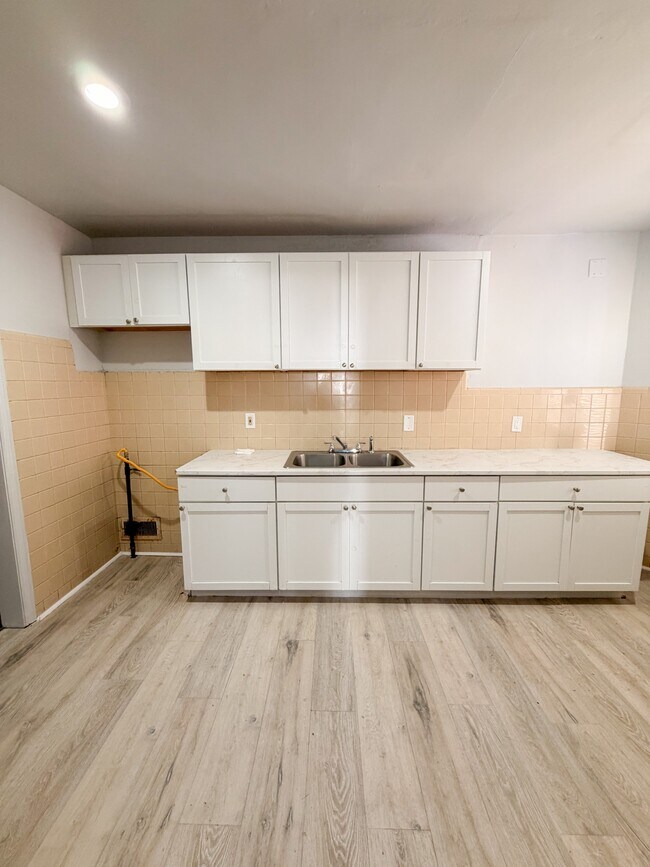 Building Photo - 18961 Steel St