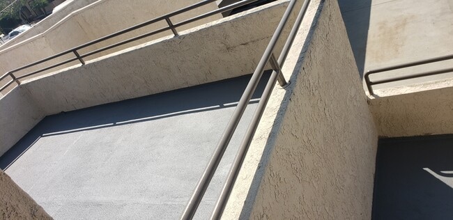 Building Photo - 3185 Los Robles Rd