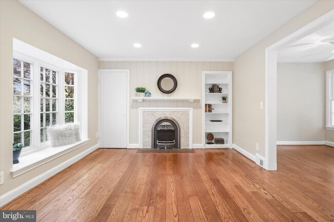 Building Photo - 414 Jefferson St