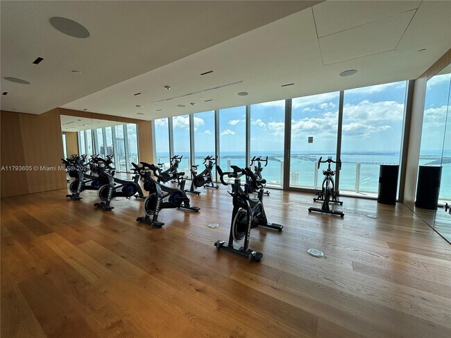 Building Photo - 300 Biscayne Blvd Way