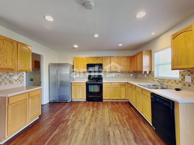 Building Photo - 1611 Rustic Arch Way