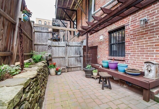 Building Photo - 15 Worcester Sq