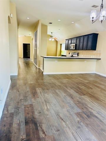 Building Photo - 3700 Dogwood Rd