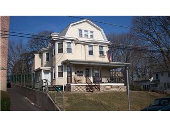 Primary Photo - 204 Summit Ave