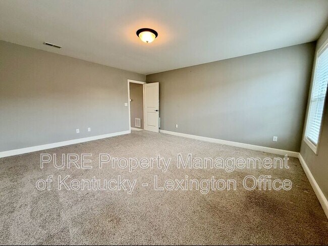 Building Photo - 242 Ikebana Dr