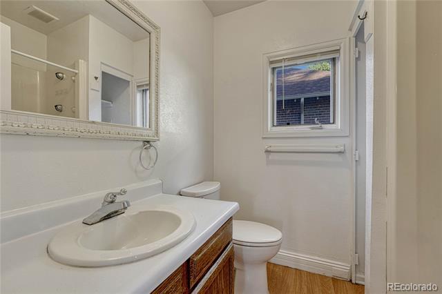 Building Photo - 468 Corona St