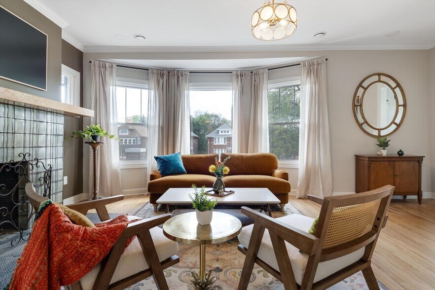 Primary Photo - 1458 Virginia Park St