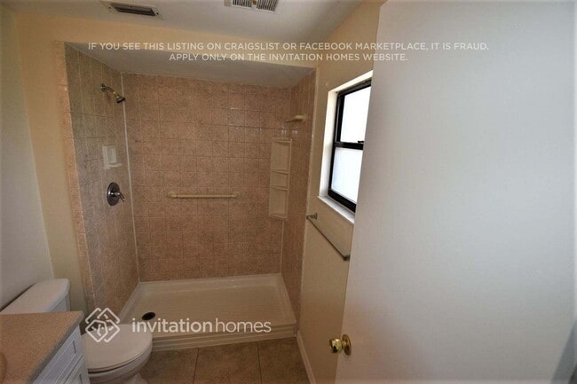 Building Photo - 16517 Foothill Dr