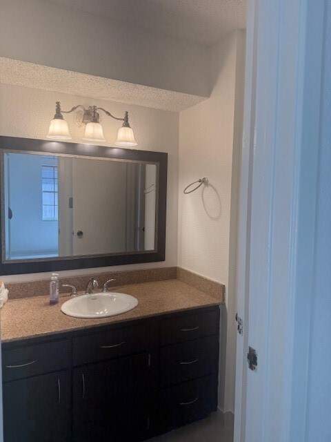 Building Photo - 5613 Cripple Brook Ct