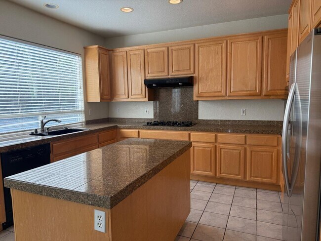 Building Photo - 2521 Marta Bella Way