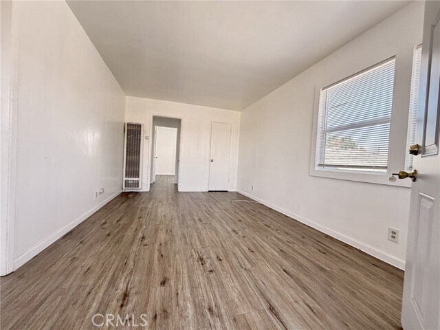 Building Photo - 2433 W Beverly Blvd