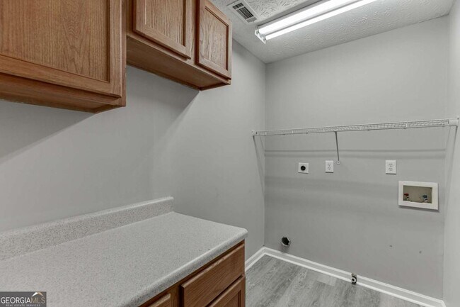 Building Photo - 4041 Plantation Mill Dr