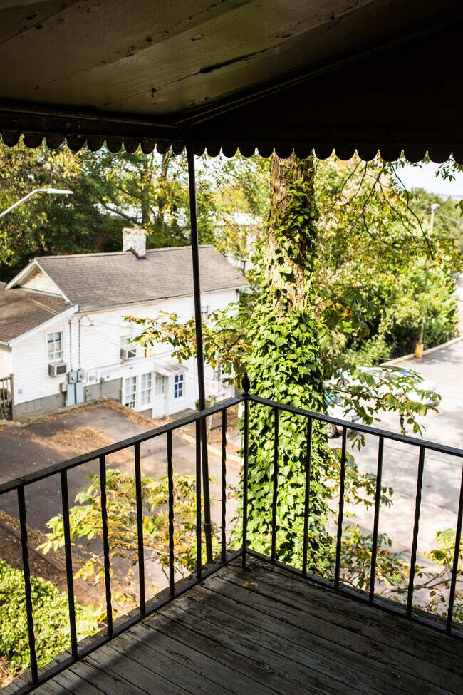 Cavalier 3121 Hillside Ave Birmingham AL 35205 Apartment Finder