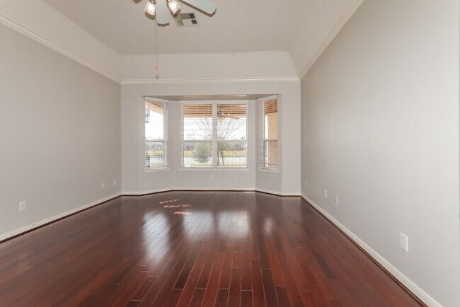 Building Photo - 17427 Stamford Oaks Dr