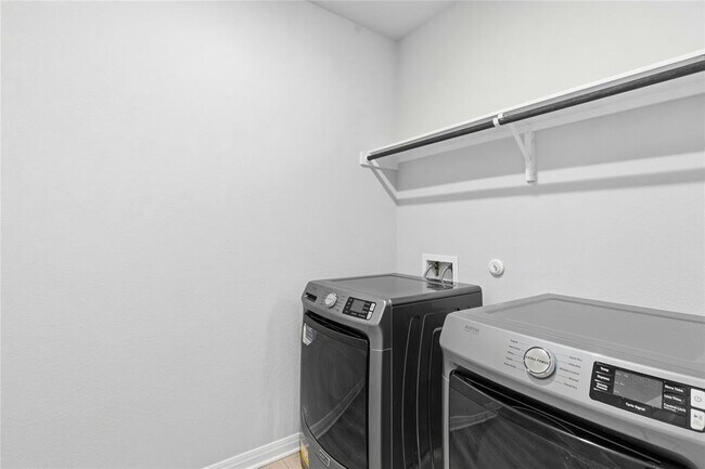 Building Photo - 3003 Ottaviano Way