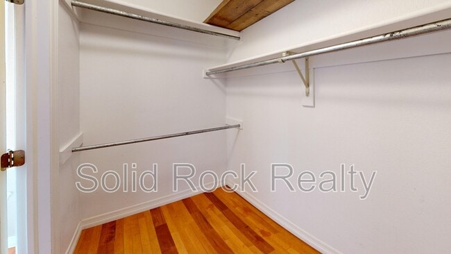 Building Photo - 1622 4th St