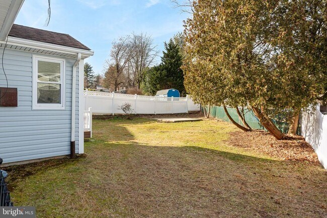 Building Photo - 15162 Wayside Rd