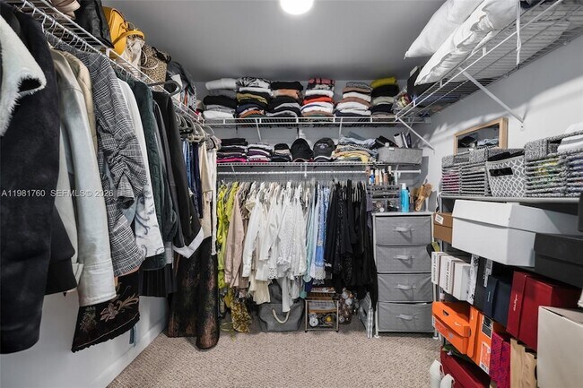 Building Photo - 2101 Brickell Ave