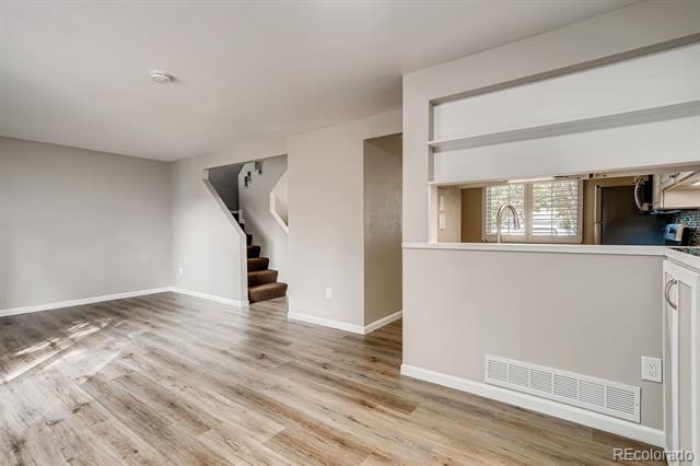 Building Photo - 2250 Sunridge Cir