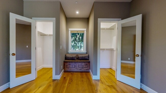 Building Photo - Serene 1 bedroom 1 bath Calistoga Home adjacent to Napa river!